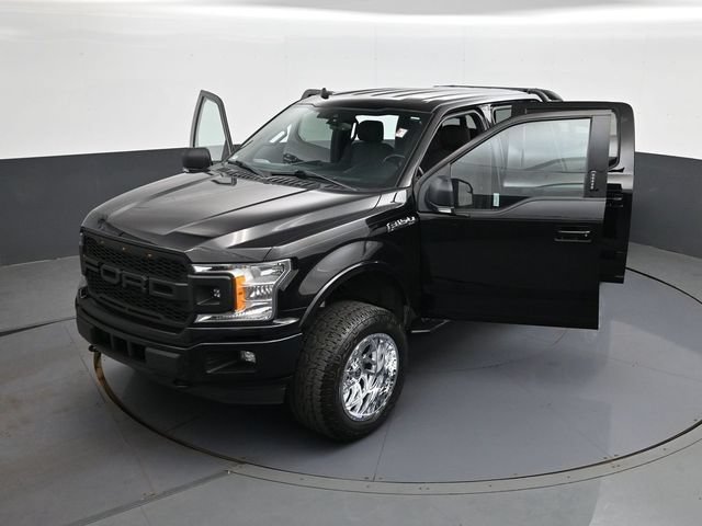 Used 2020 Black Ford XLT image 30