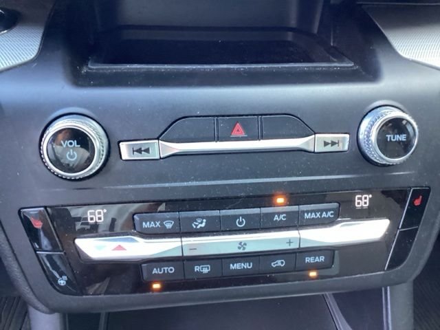 Used 2020 White Ford XLT image 31