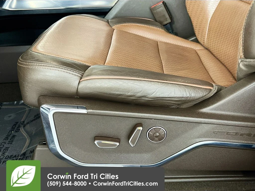 Used 2021 Oxford White Ford King Ranch image 23
