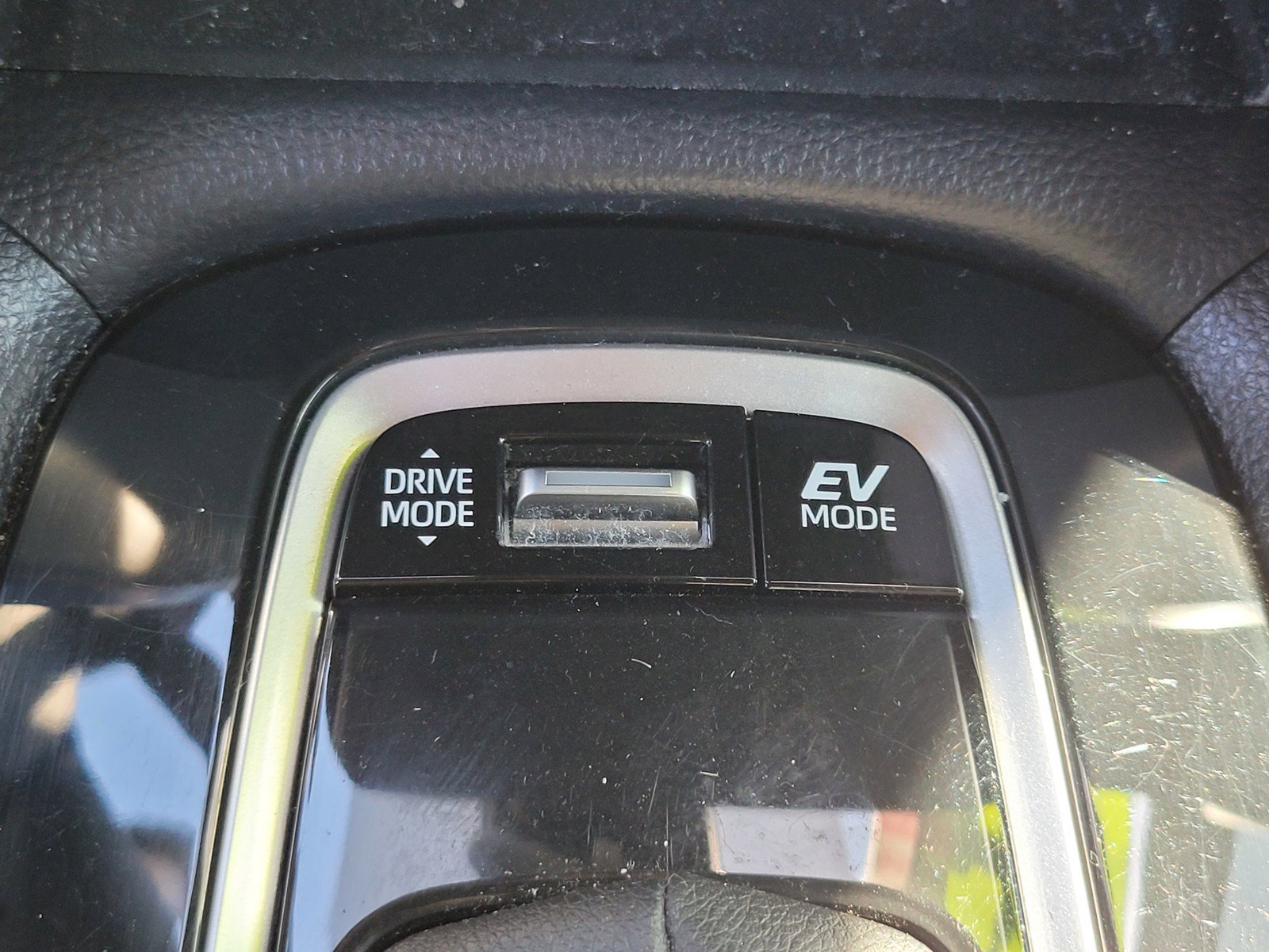 Used 2025 Silver Toyota  image 21