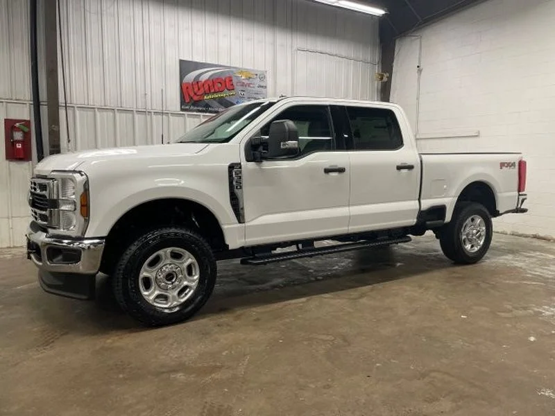New 2026 Oxford White Ford F-350® XLT image 1