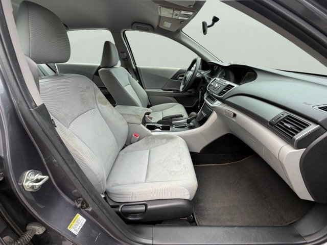 Used 2015  Honda LX image 18
