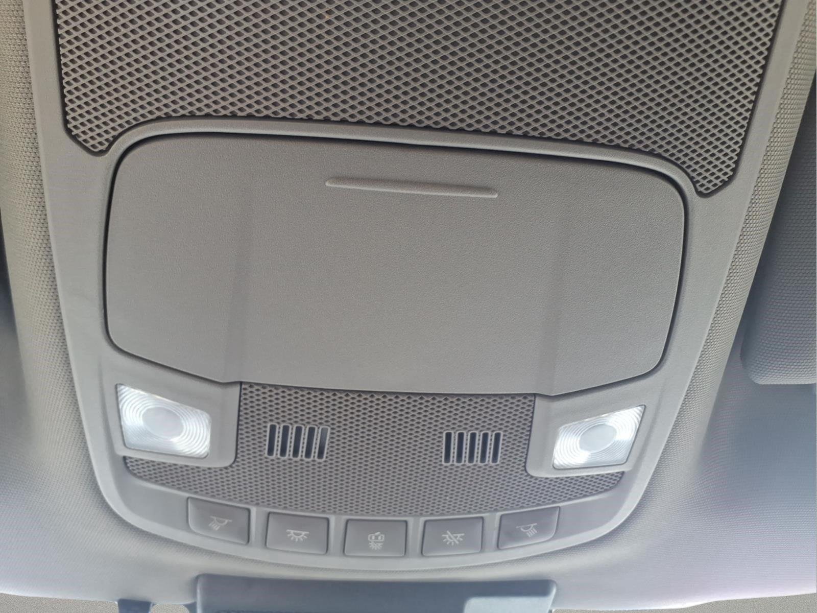 Used 2021 Oxford White Ford XLT image 29
