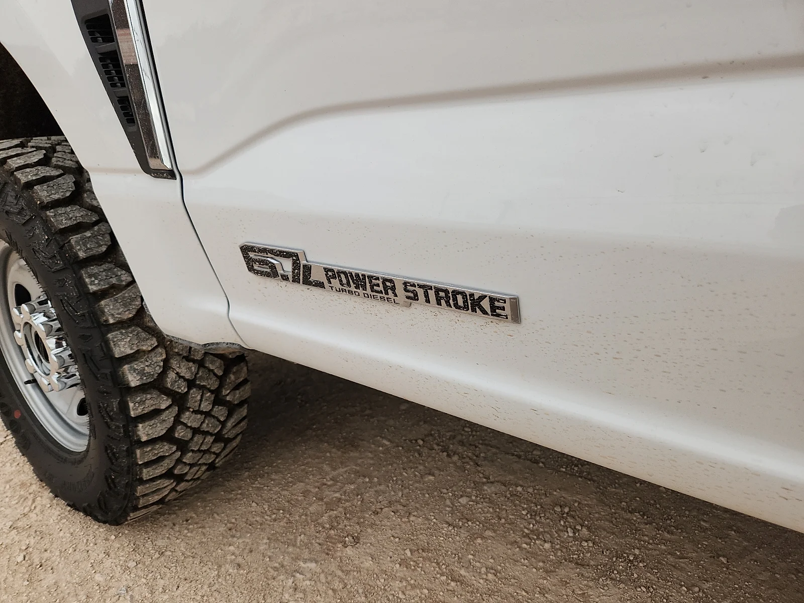 New 2026 Oxford White Ford F-250® XL image 11