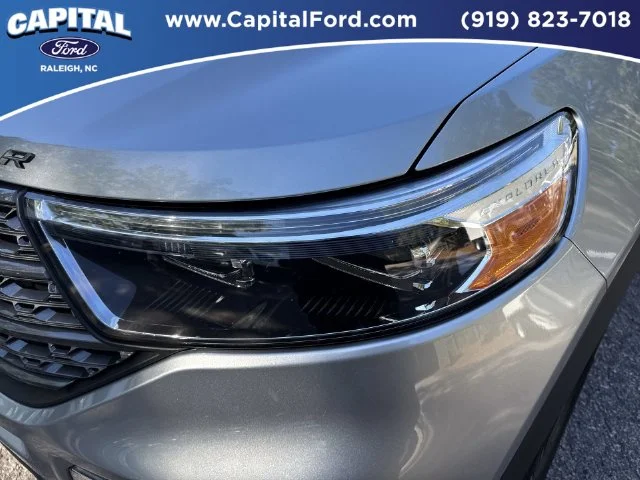 Used 2023 Silver Ford XLT image 11