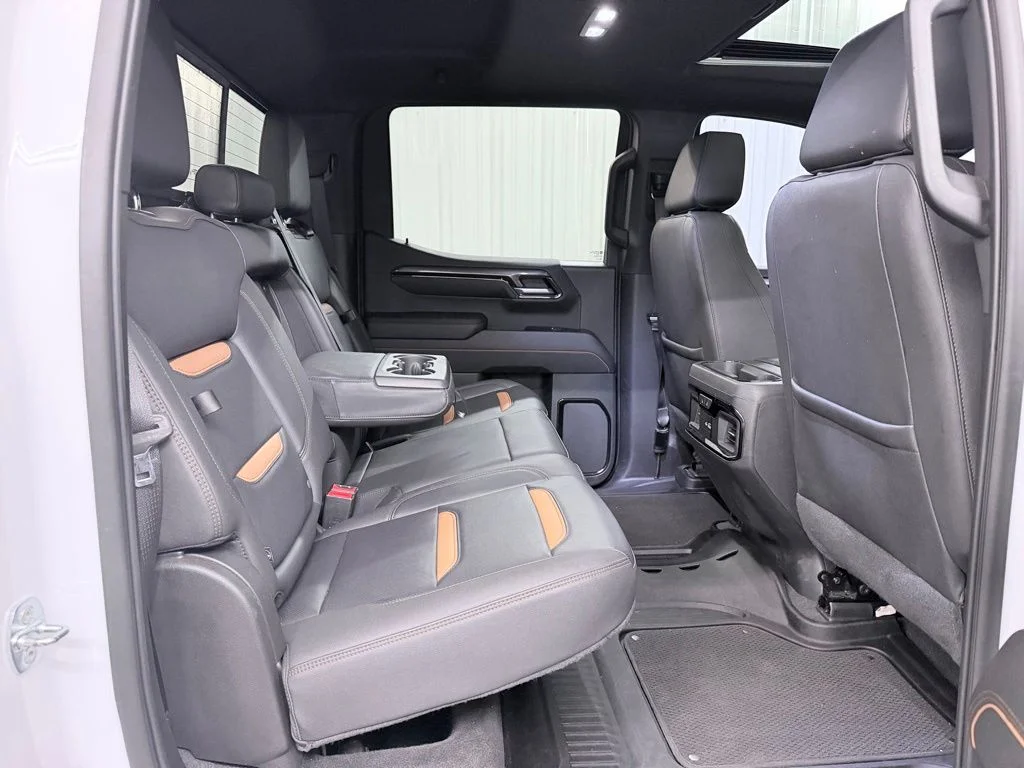 Used 2023 White GMC AT4 image 44