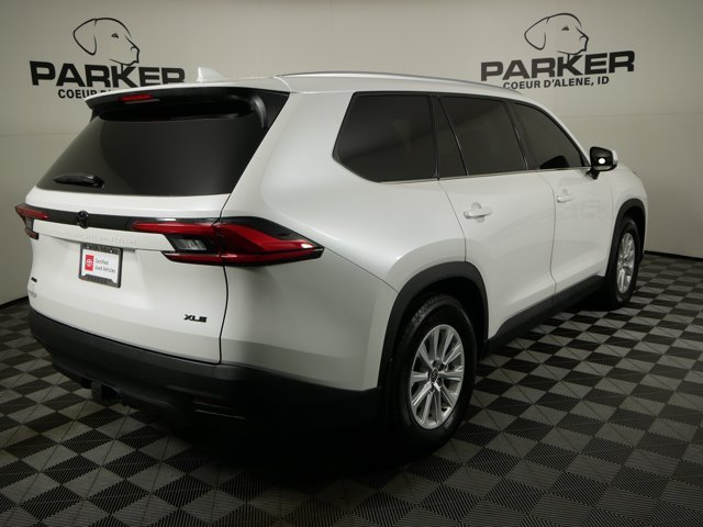 Used 2024 Wind Chill Pearl Toyota XLE image 5