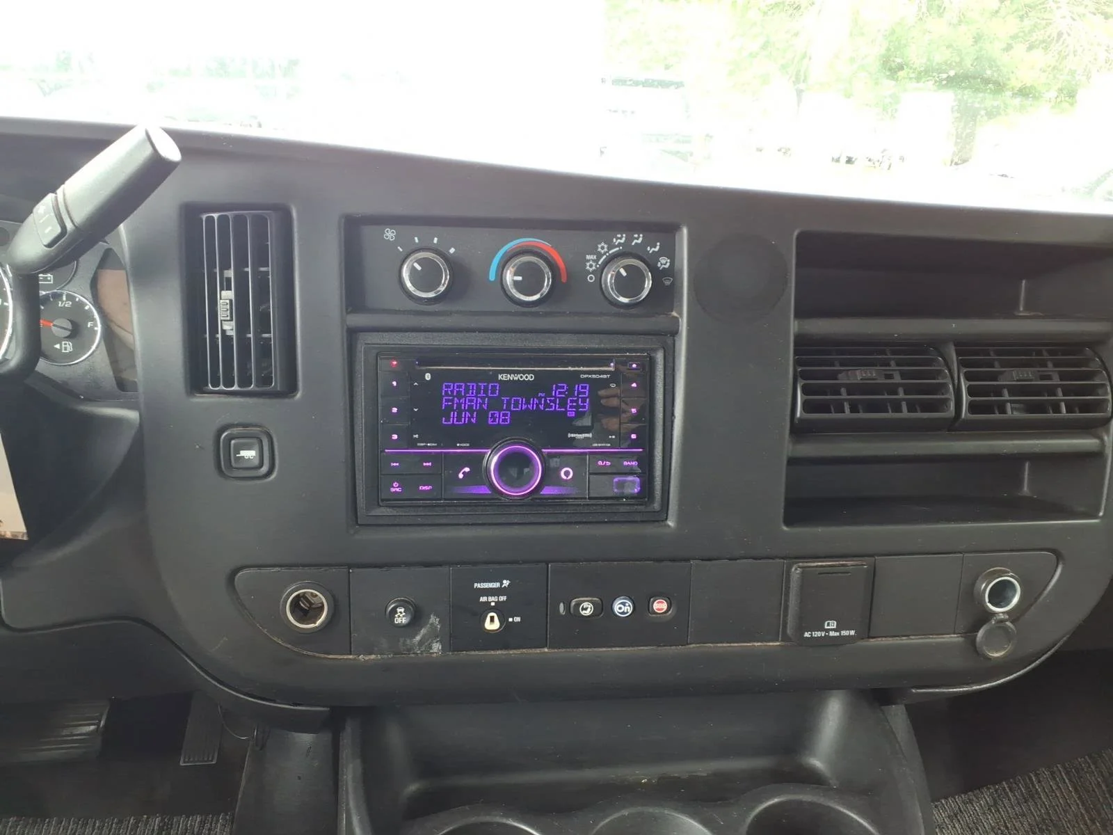 Used 2016 Summit White Chevrolet Paratransit image 10