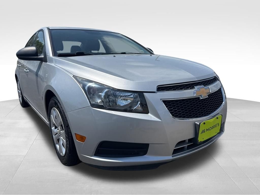 Used 2013 Silver Chevrolet LS image 4