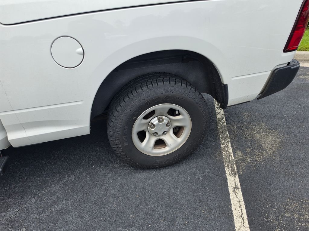 Used 2012 White Ram ST image 7