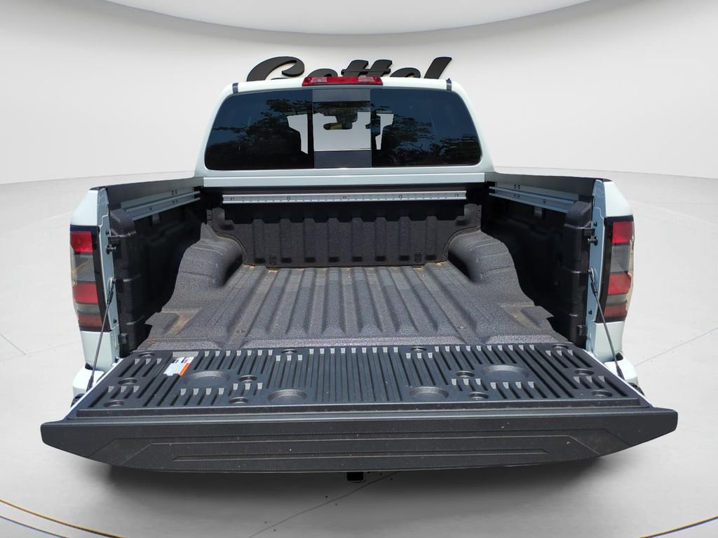 New 2026 Glacier White Nissan Crew Cab SV image 20