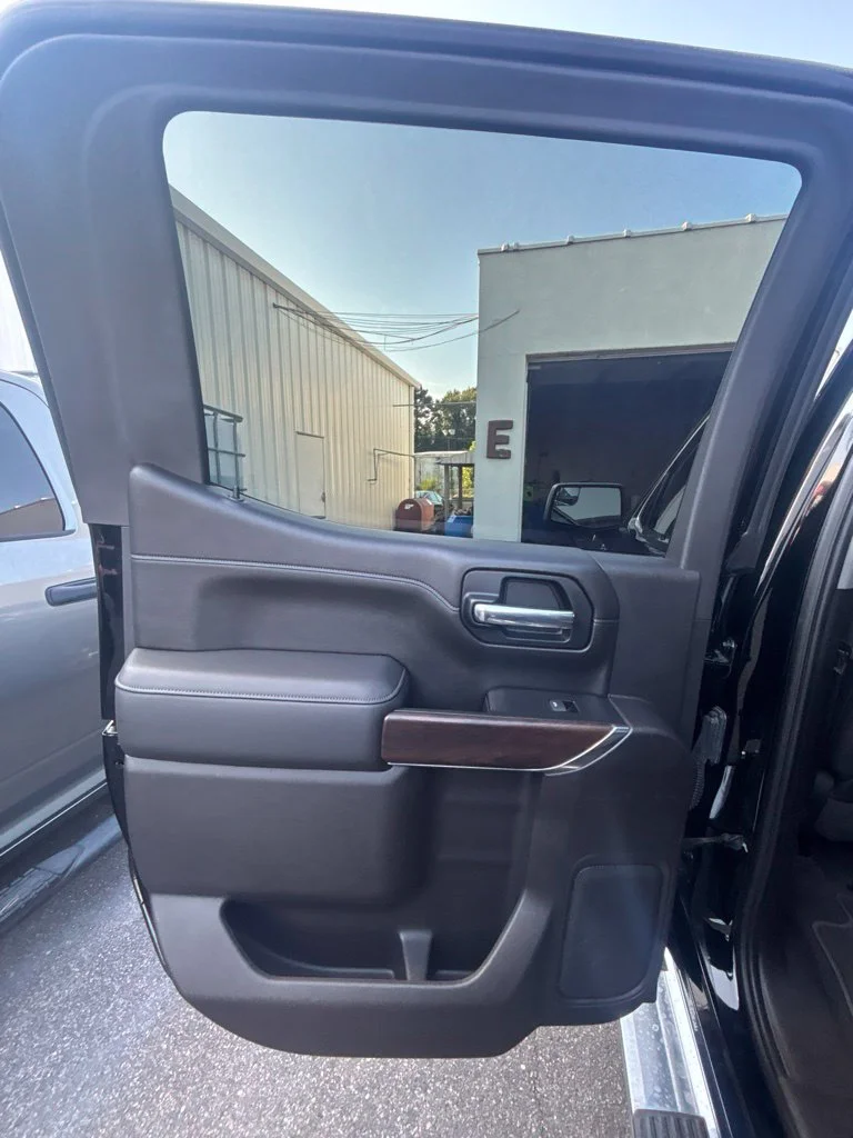 Used 2020 Black GMC SLT image 16