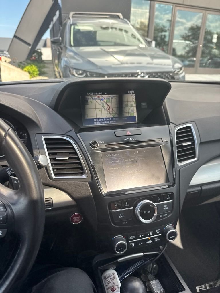 Used 2018  Acura Advance Package image 16