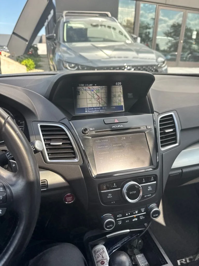 Used 2018  Acura Advance Package image 16