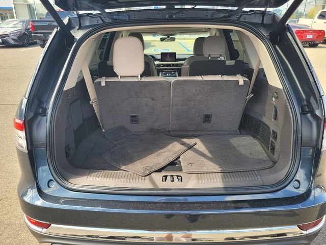 Used 2023 Blue Lincoln Reserve image 10