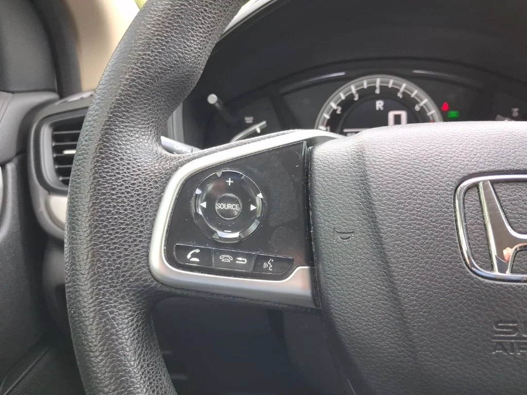 Used 2019 White Honda LX image 27