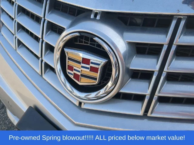 Used 2016 Silver Cadillac Luxury image 9