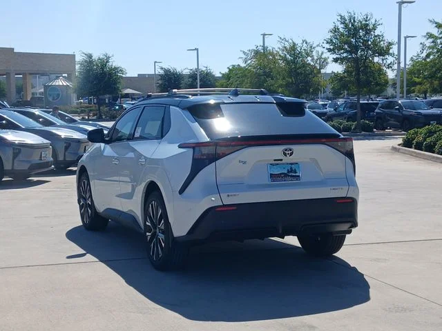 New 2026 Wind Chill Pearl with Midnight Black Metallic roof Toyota Limited image 6