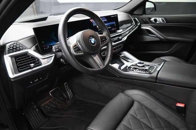 Used 2026 Black BMW xDrive40i image 19