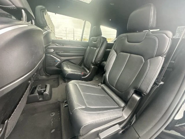 Certified Used 2022 Black Jeep Overland image 26