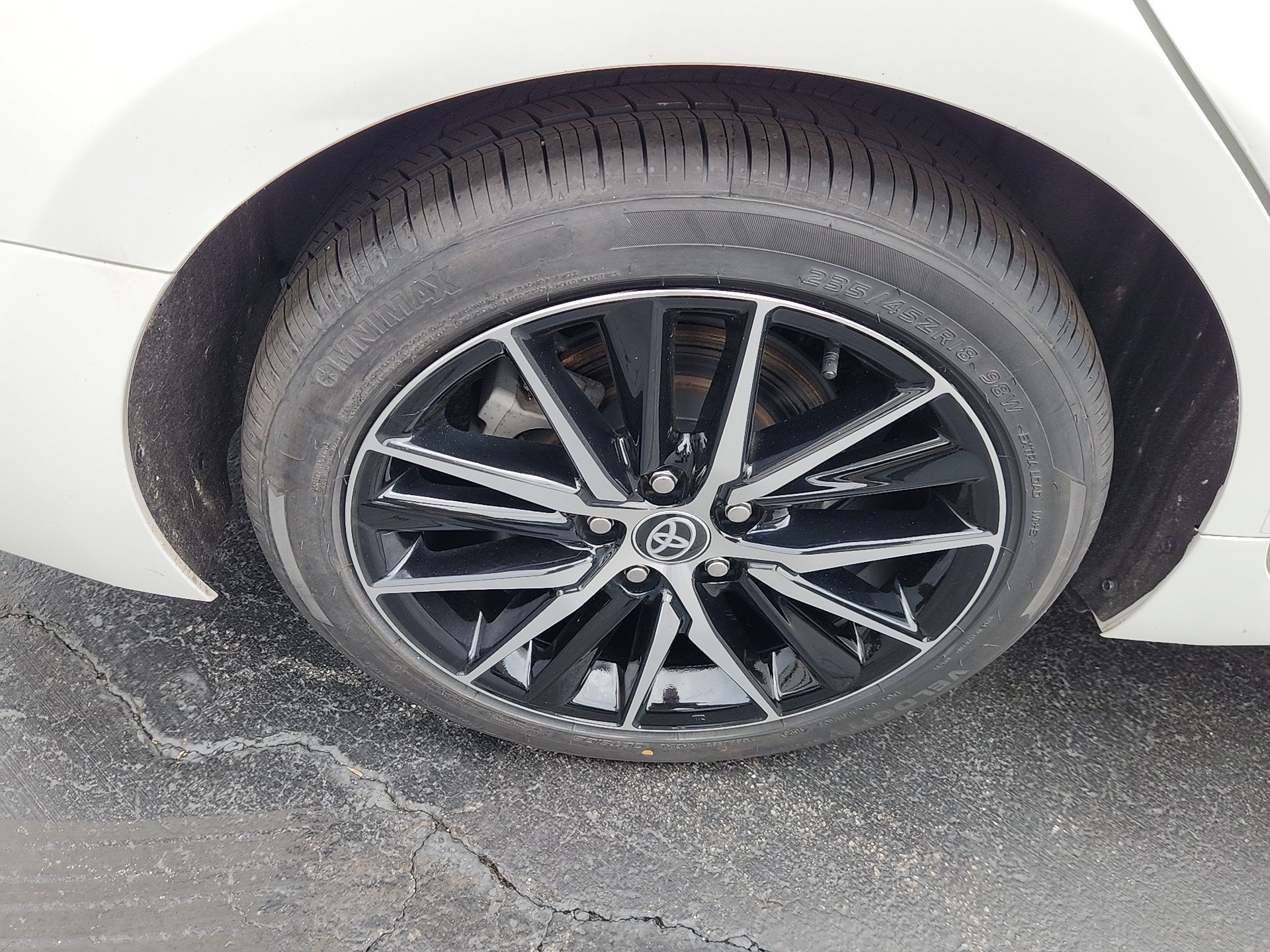 Certified Used 2024 Ice Cap Toyota SE image 24