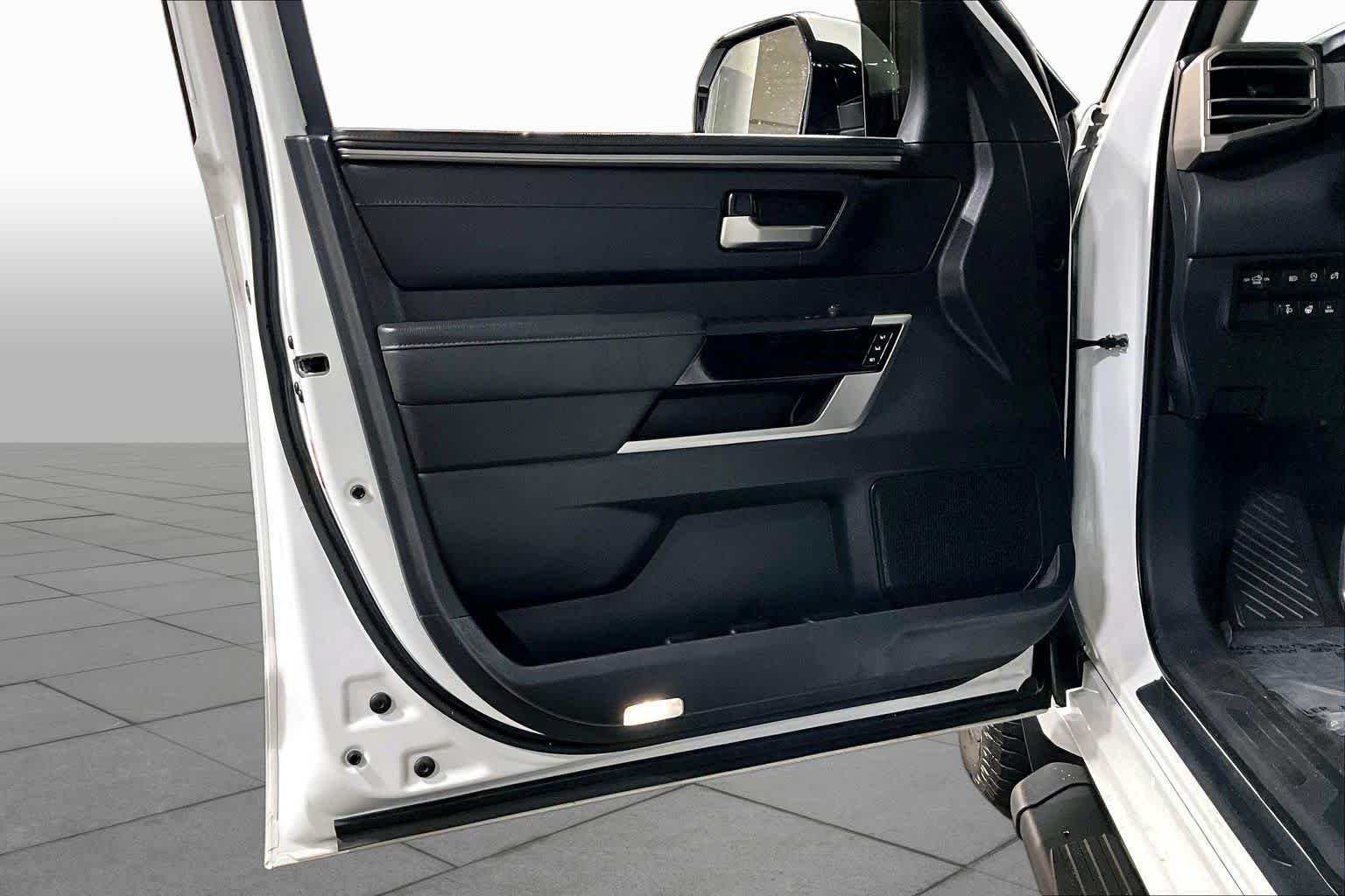 Used 2023 Wind Chill Pearl Toyota Limited image 22