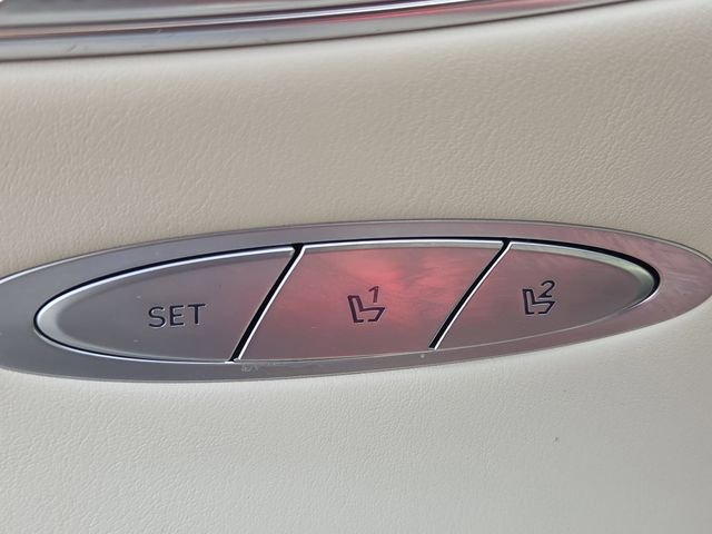 Used 2024 Red Genesis 2.5T image 13