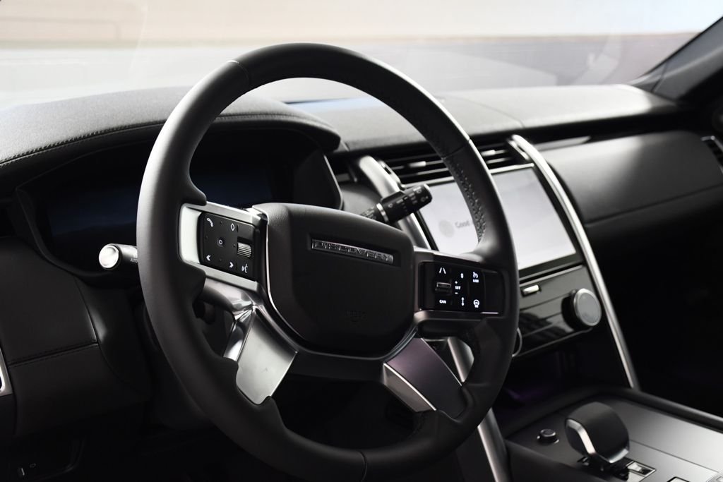 New 2026 Santorini Blk Land Rover S image 13