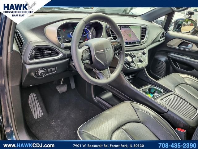 Used 2024 Blue Chrysler Select Premium S Appearance image 9