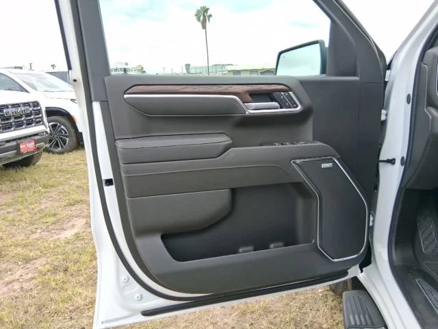 2026 GMC Sierra 1500 SLT - Photo 13