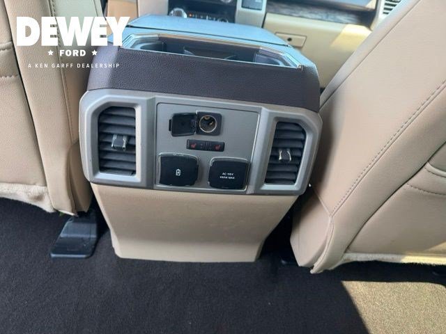 Used 2019 White Platinum Clearcoat Metallic Ford LARIAT image 22