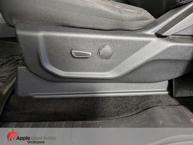 Used 2018 Black Ford XLT image 10