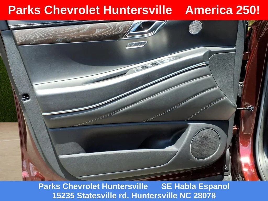 Used 2021 Red Genesis 3.5T image 19