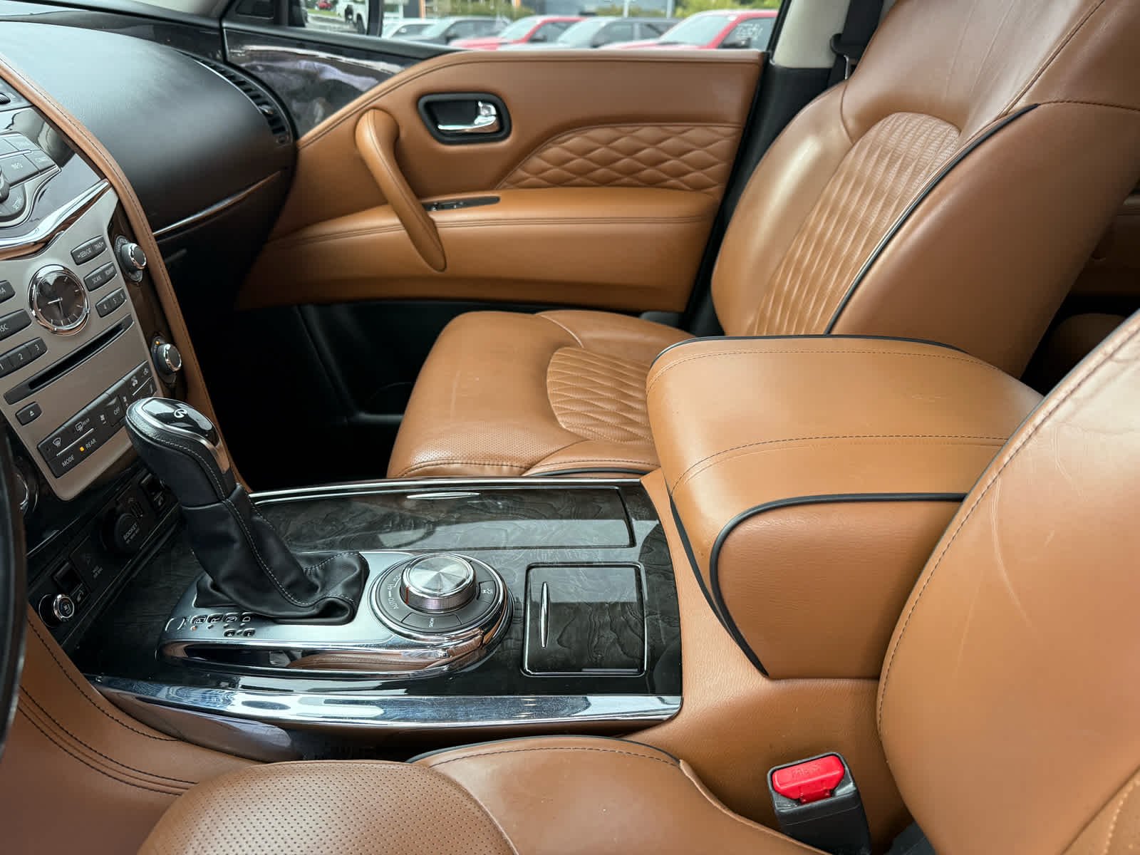 Used 2019 Moonstone White INFINITI LUXE image 23