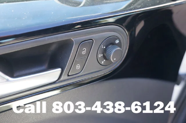 Used 2013  Volkswagen 2.0 TSi image 5