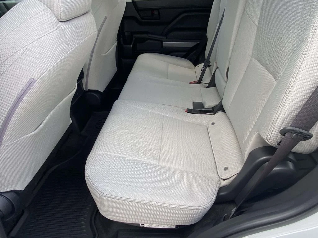 Used 2025 White Toyota SR5 image 14