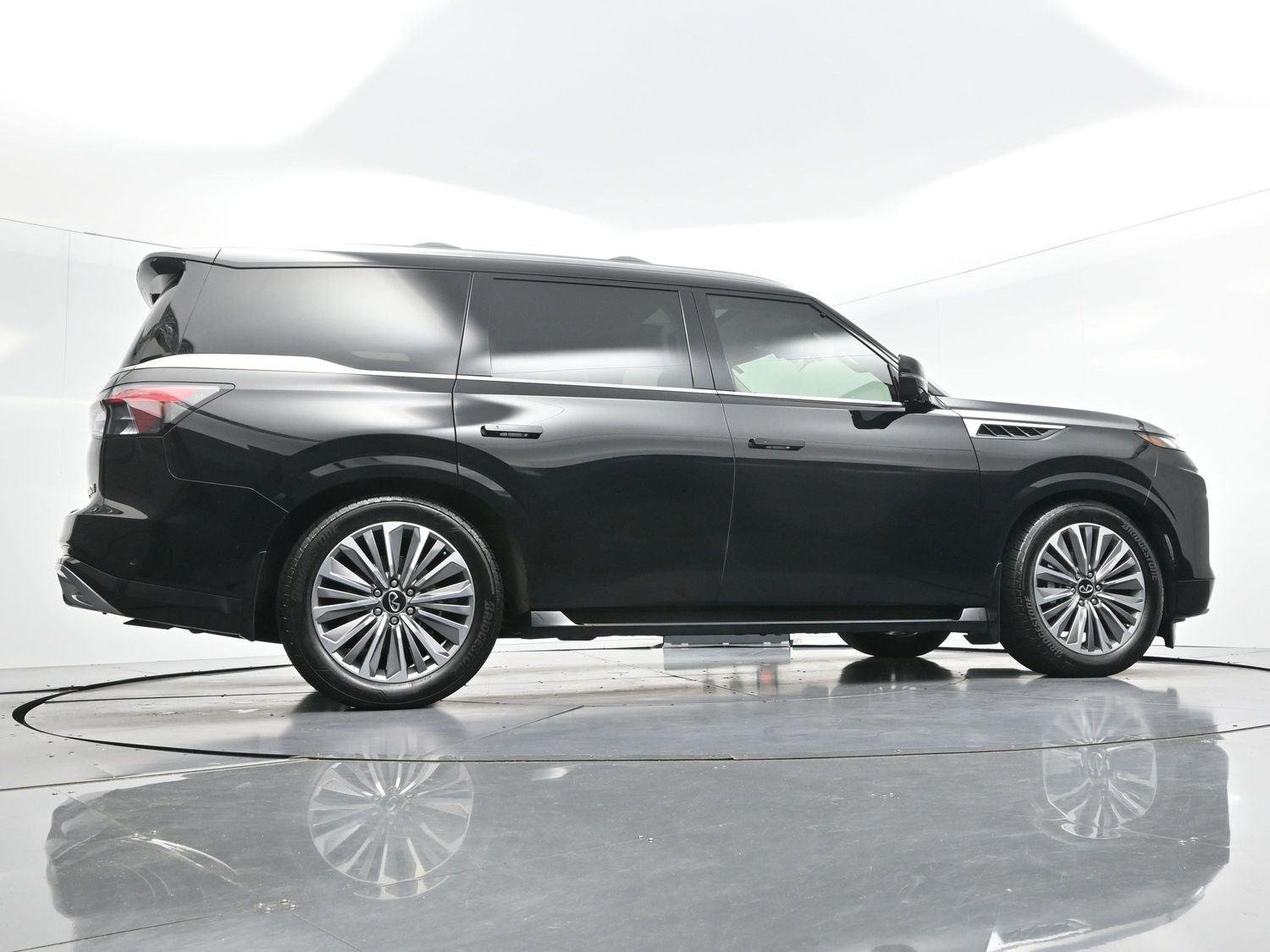Used 2025 Black Obsidian INFINITI LUXE image 51
