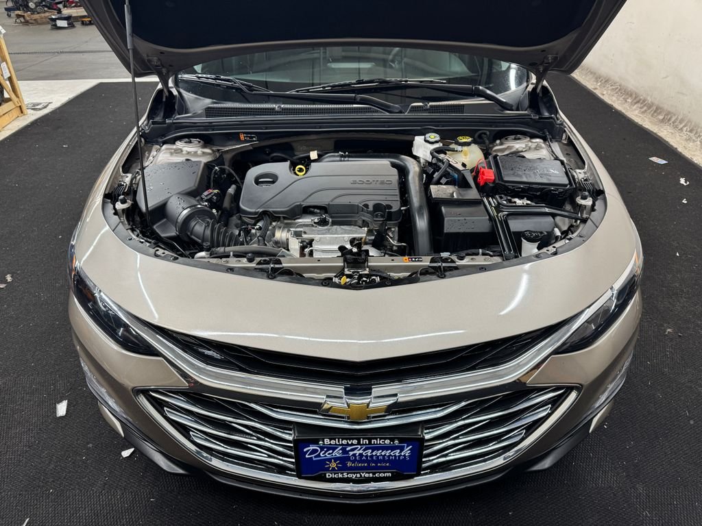 Used 2023 Gray Chevrolet LT image 11
