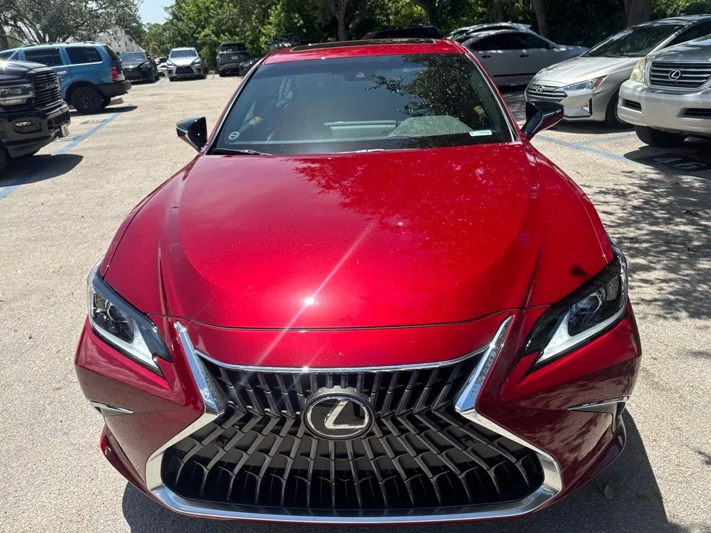Certified Used 2025 RED MC.CS. Lexus 300h image 2