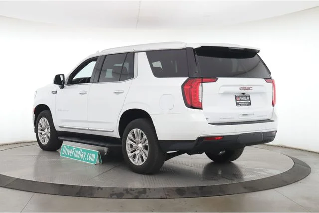 Used 2023 White GMC Denali image 9