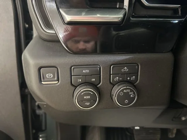 Used 2026 Cypress Gray Chevrolet LT image 19
