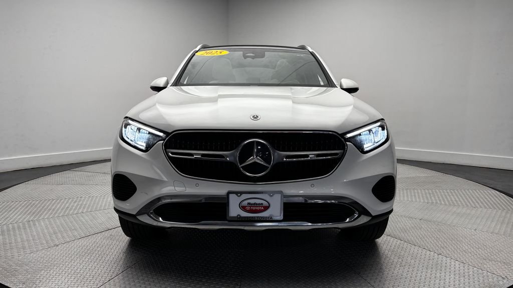 Used 2025 White Mercedes-Benz GLC 300 image 58