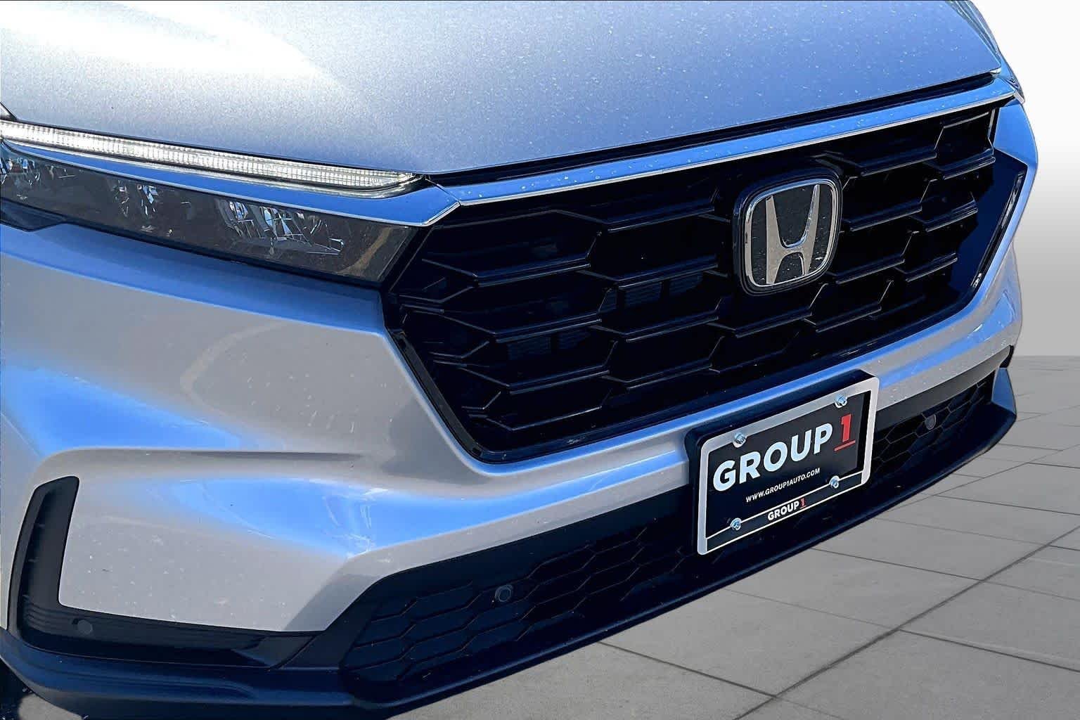 Certified Used 2026 Solar Silver Metallic Honda AWD EX-L image 31