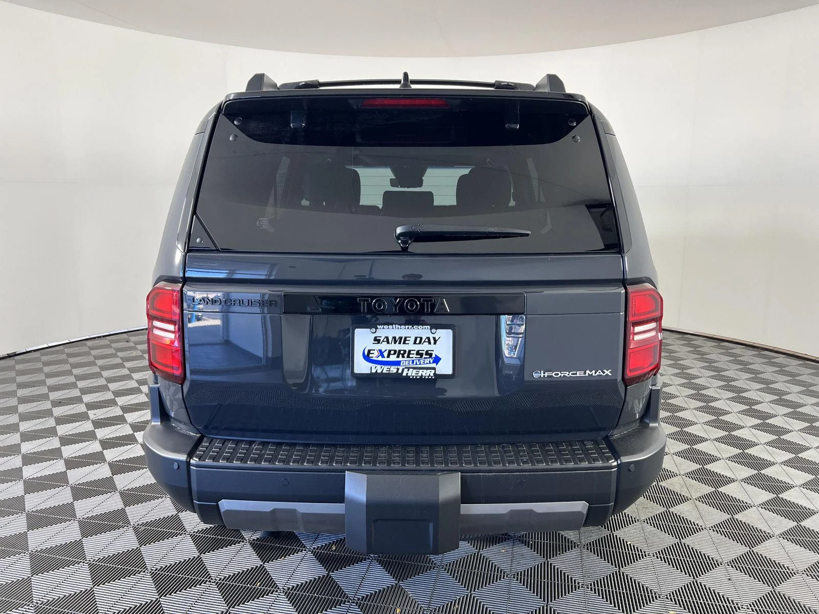 Used 2025 Underground Toyota Base image 27