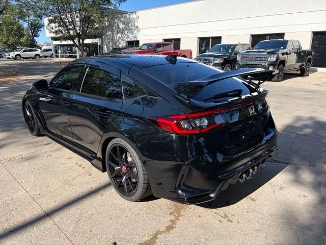 Used 2024 Black Honda  image 3