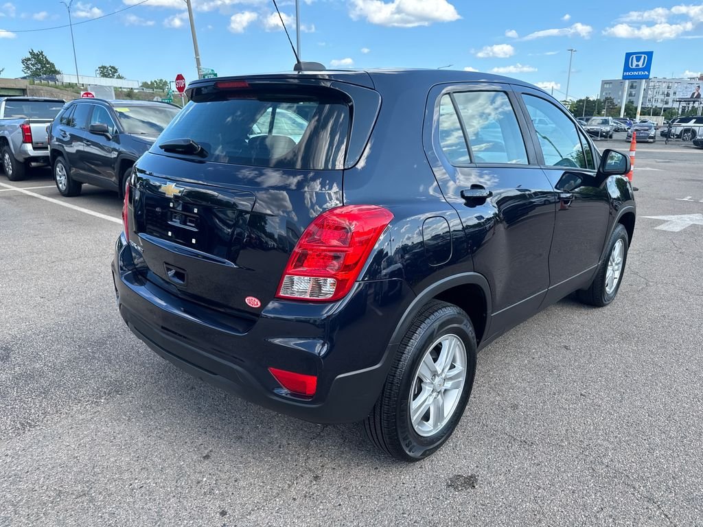 Used 2021 Blue Chevrolet LS image 8