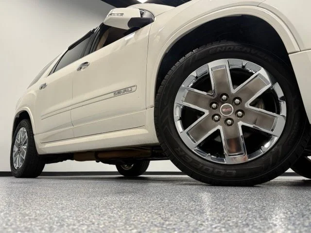 Used 2011 White GMC Denali image 2