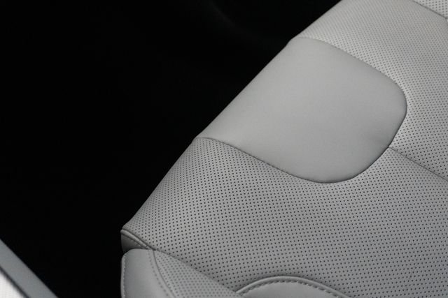 Certified Used 2025 Black Hyundai SEL image 20