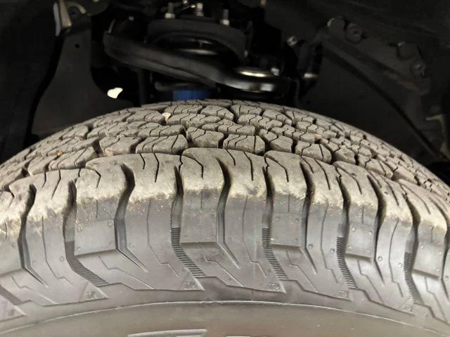 Used 2024 OXIDE BRONZE ME. Toyota  image 10
