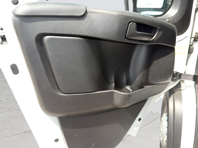 Used 2025 White Ram Base image 15